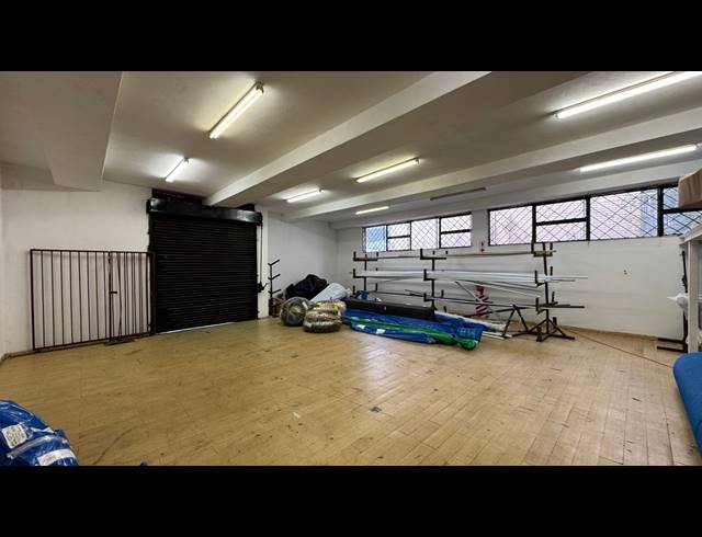 464M² WAREHOUSE TO LET IN EASTGATE